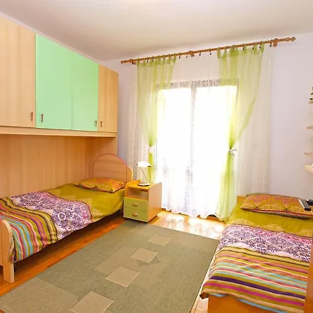Family Friendly 946 Apartament *
